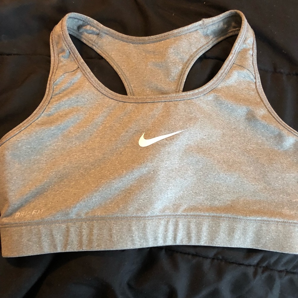 Nike bra/workout top